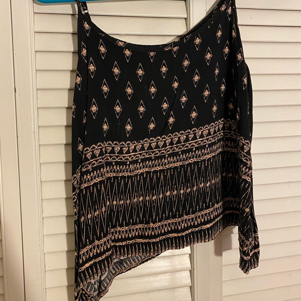 Geometric Pattern Tank